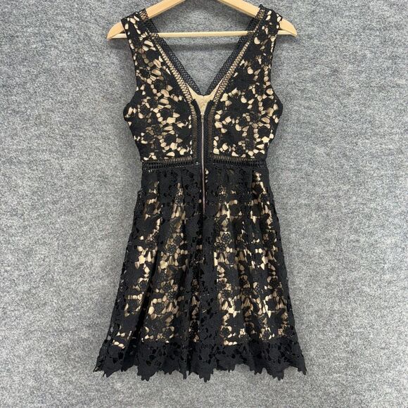 Alya Dress Women XS Black Floral Sheath Midi Crochet V-Neck Sleeveless Zipper - Picture 2 of 6